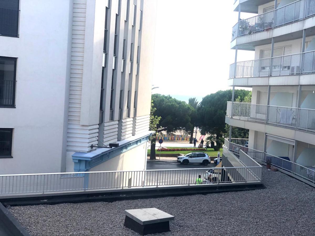Palmeras - Apartamento En El Centro De Roses - Cerca De La Playa - Terraza - Wifi Exterior photo